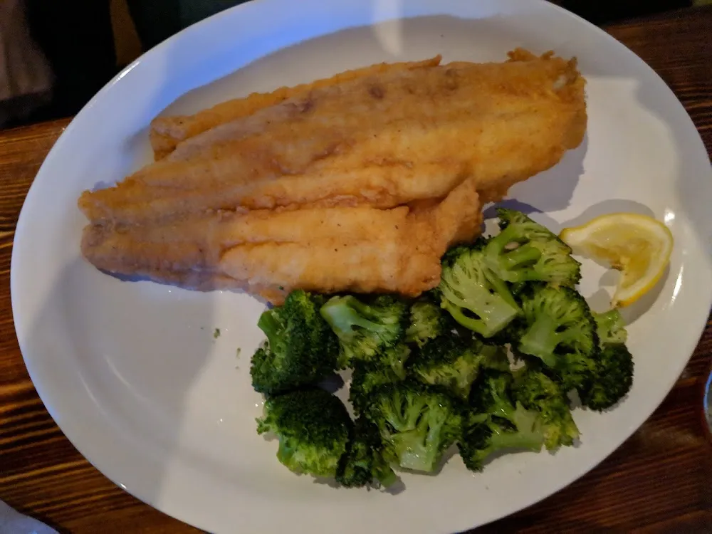 Fried Flounder with Broccoli
